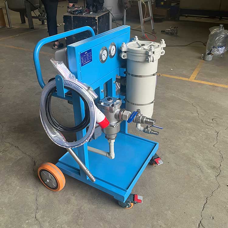 華豫生產(chǎn)供應(yīng)HYLYC-63L濾油機(jī) 過(guò)濾精度10微米